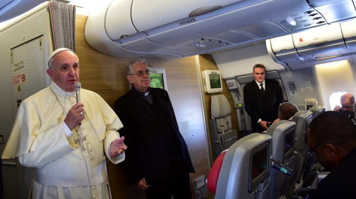 El papa Francisco: "el mundo estÃ¡ al borde de un suicidio"