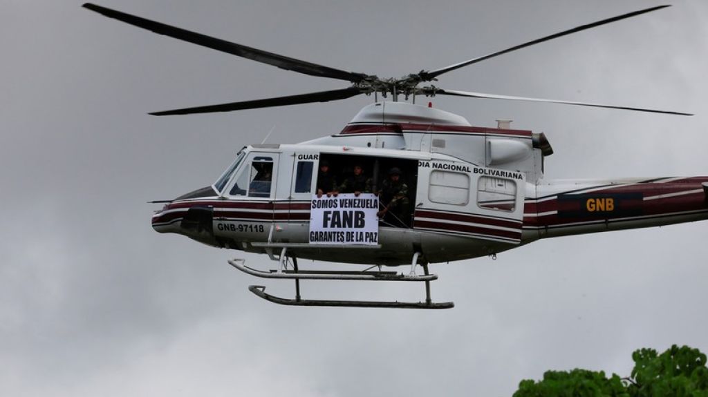  Siete militares venezolanos mueren al caer un helic&oacute;ptero de las Fuerzas Armadas 