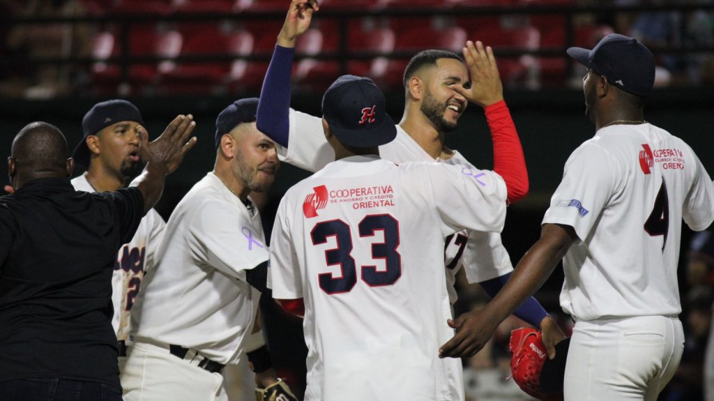  Humacao derrota a Juncos y se medir&aacute; con Cidra en la Doble A 