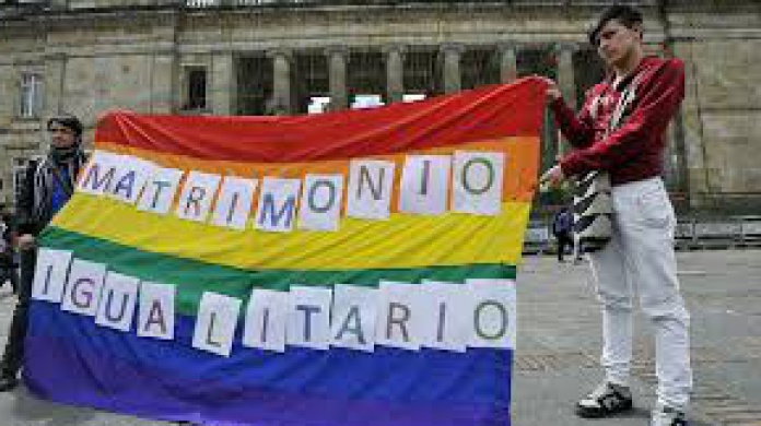 Tribunal Supremo de Estados Unidos declara inconstitucional la prohibiciÃ³n del matrimonio homosexual
