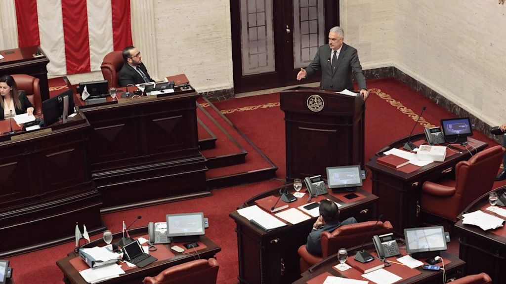  Rivera Schatz amenaza con demandar a JCF por pugna sobre Presupuesto 