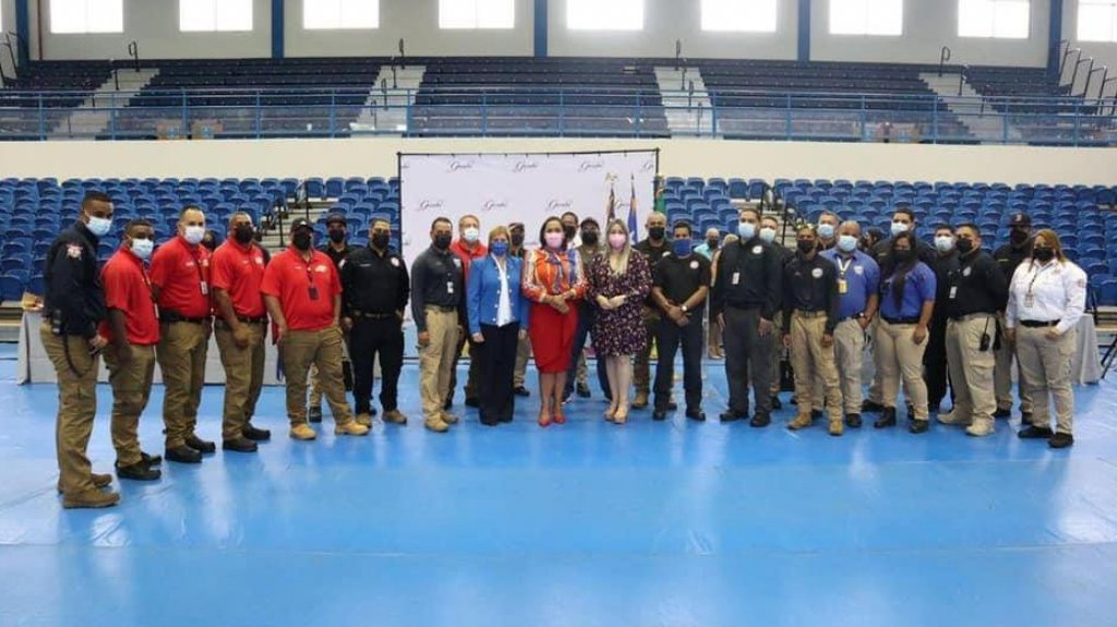  Reconocen labor de los héroes que ayudaron a combatir fuego forestal en Gurabo 