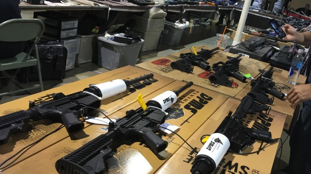  Acusan a dos colombianos de comprar armas en Miami para llevarlas a su pa&iacute;s 