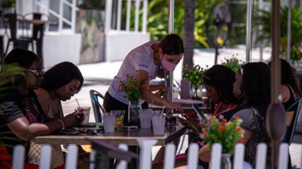  Se descontrola la propagación de la pandemia en Estados Unidos 