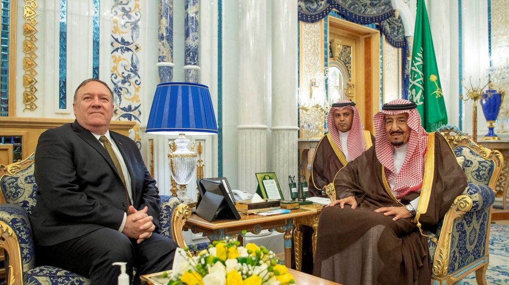  Pompeo se re&uacute;ne con el rey Abdelaziz en Arabia Saud&iacute; para abordar la tensi&oacute;n en el Golfo P&eacute;rsico 