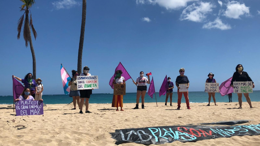  Protestan para que reabran las playas 