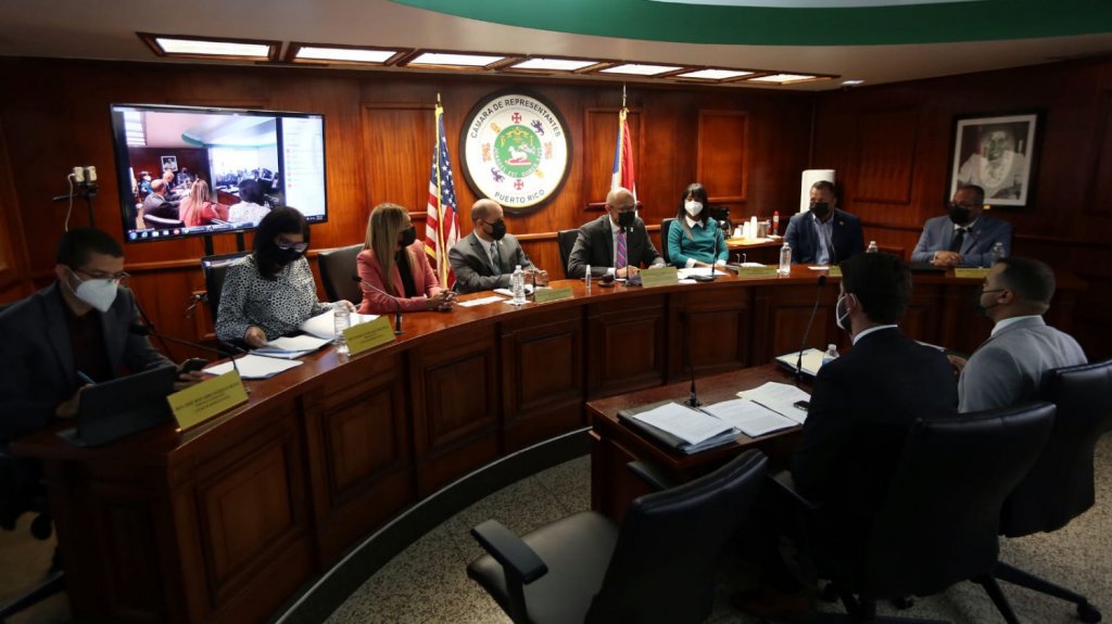  Aprueban enmiendas paratransformar la Reforma Laboral y crear la Comisi&oacute;n para el Aumento del Salario M&iacute;nimo 