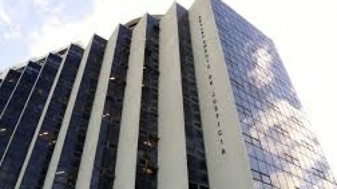 Departamento de Justicia recomienda designaciÃ³n de Fiscal Especial Independiente en caso de becas presidenciales de la UPR