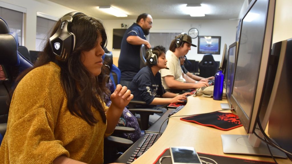  Miles de horas de videojuegos ya tienen recompensa: becas para los "gamers" 