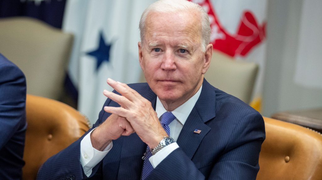  El Gobierno de Biden termina contratos para construcci&oacute;n del muro fronterizo 