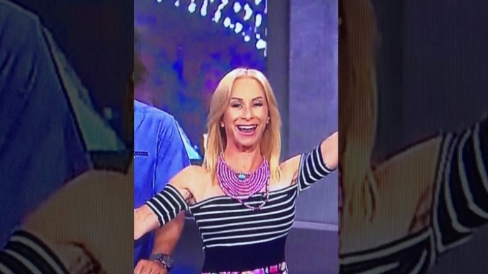 Sacan a Sonya de "Lo sÃ© todo" por video, donde insulta a "haters" que provocaron bloqueo en su Facebook 