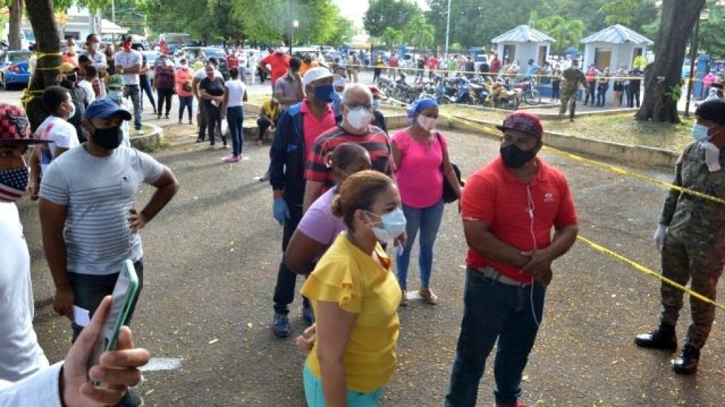  La dramática situación que se vive en los hospitales podría generar altos niveles de estrés entre pacientes y el personal de salud 