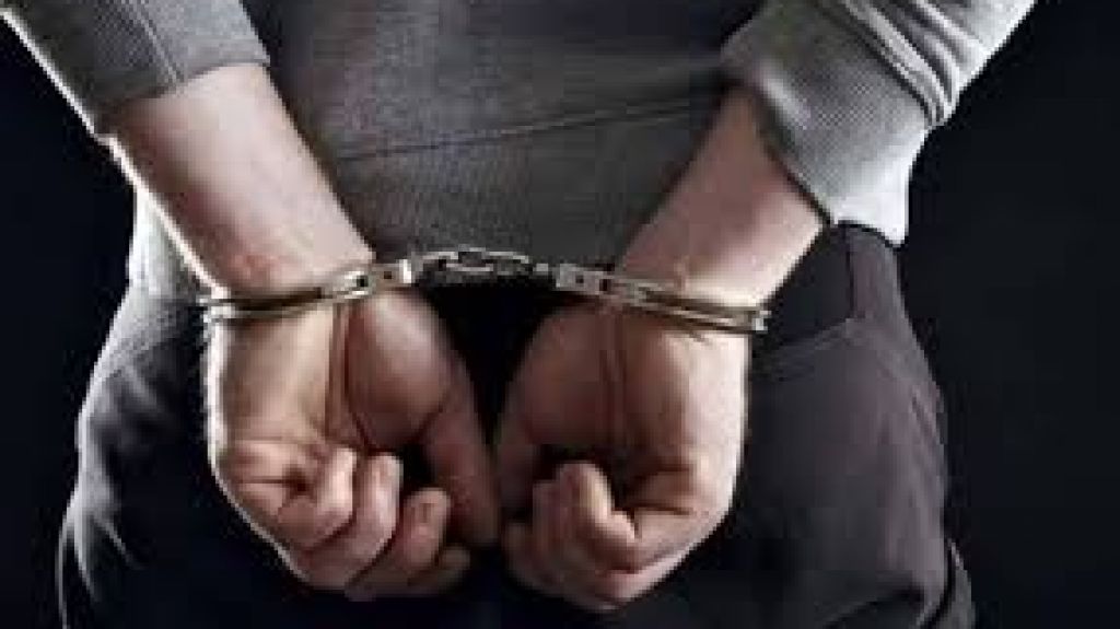  Someten cargos a maestro de religi&oacute;n por agresi&oacute;n sexual y actos lascivos contra dos estudiantes 