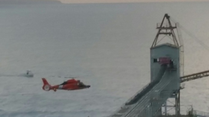 Video: HelicÃ³ptero del "Coast Guard" rescata Hombre que cayo desde una altura de 100 pies en Aguadilla 