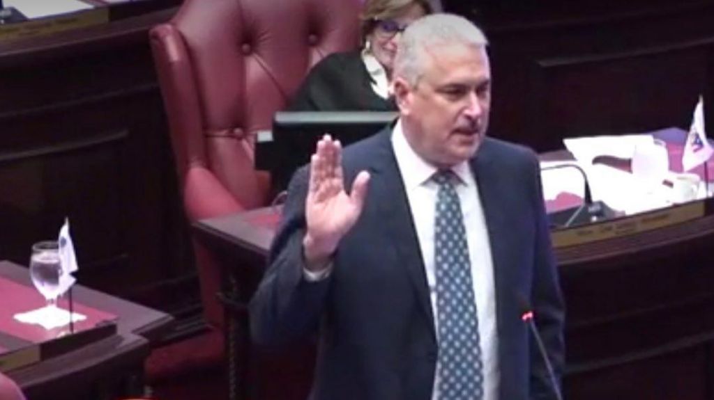  Escuche audio: TRS presentar&aacute; proyecto para bajar el sueldo a todos los funcionarios del gobierno en sus ramas y corporaciones 