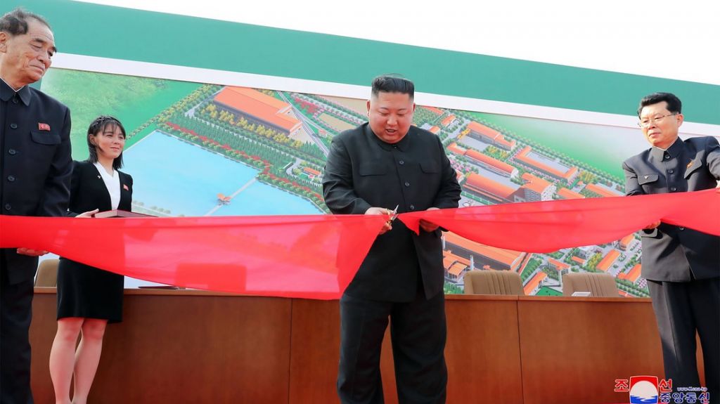  Primeras im&aacute;genes de Kim Jong-un tras 20 d&iacute;as de ausencia en p&uacute;blico 