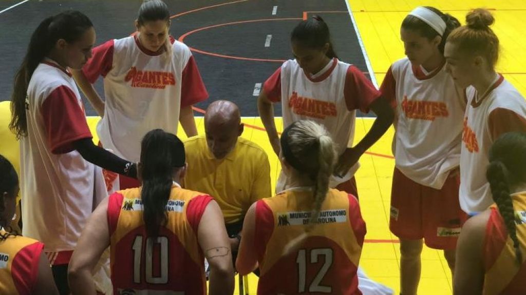  Carolina vence a Manat&iacute; 