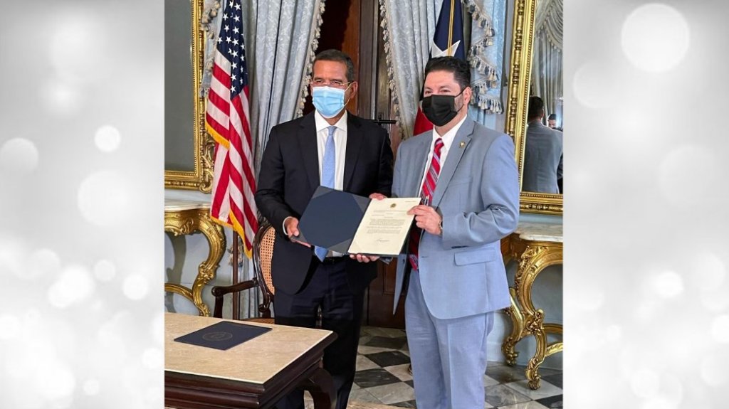  Gobernador firma ley contra la venganza pornogr&aacute;fica 