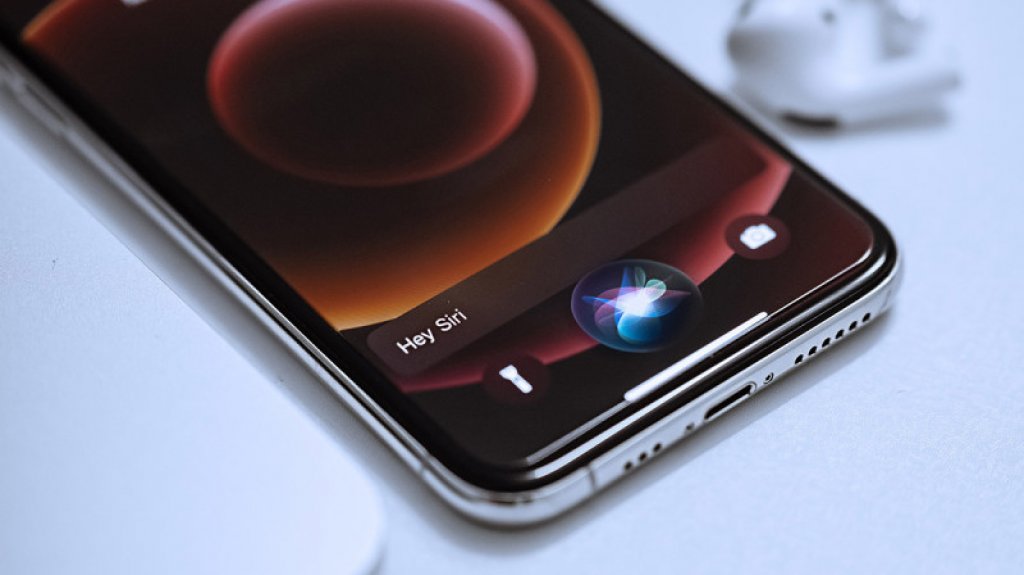  Apple prueba nuevas opciones de generación de lenguaje para Siri 