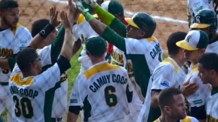 Arenosos y Lancheros a un paso de la postemporada