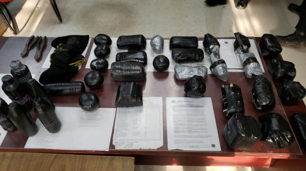  Intentaron llevar &ldquo;provisiones&rdquo; a la c&aacute;rcel de Bayam&oacute;n, pero los arrestaron 