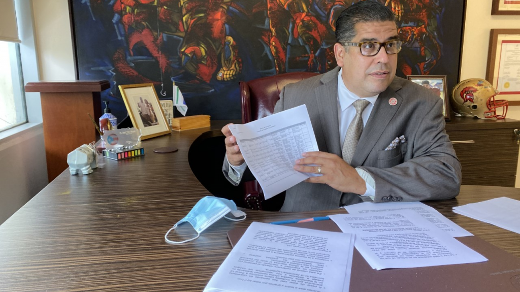  Tatito critica al presidente de la C&aacute;mara por no entregar la n&oacute;mina completa 