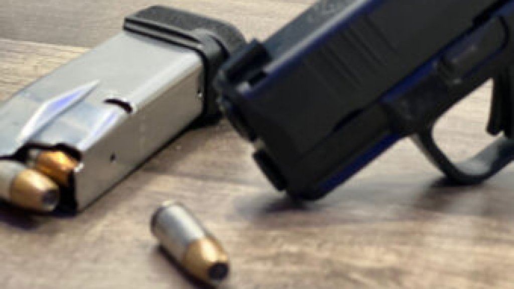  Hombre resulta herido de bala en Levittown 