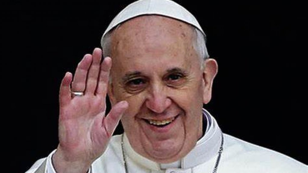  Francisco considera que ser homosexual no es un delito 