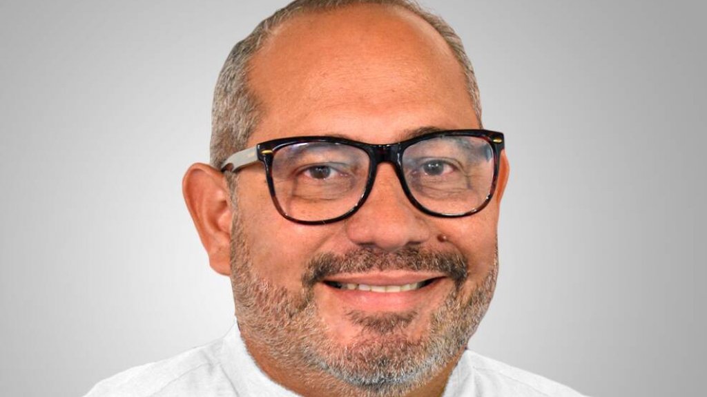  Representante electo Rivera Madera hace exhortaci&oacute;n a Pierlusi para agilizar permisos de PyMES 