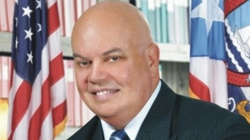  Alcalde de Fajardo denuncia &ldquo;mala organizaci&oacute;n, demoras y falta de papeletas&rdquo; en voto adelantado del PNP 