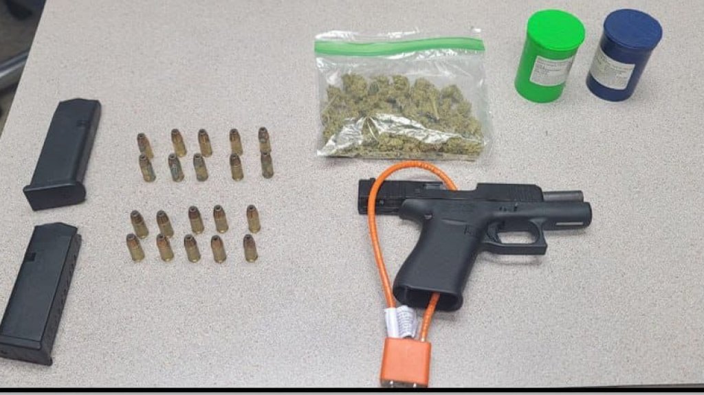  Arrestan mujeres con droga y armas en Salinas y Guayama 