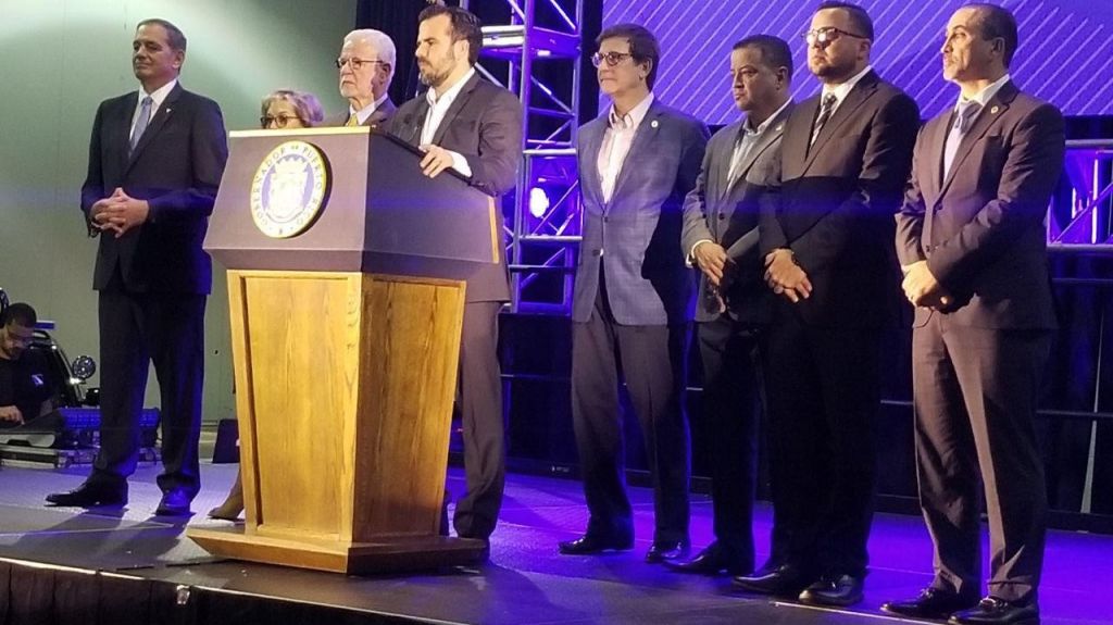  Gobernador dice posible cierre de gobierno federal afectar&iacute;a a Puerto Rico 