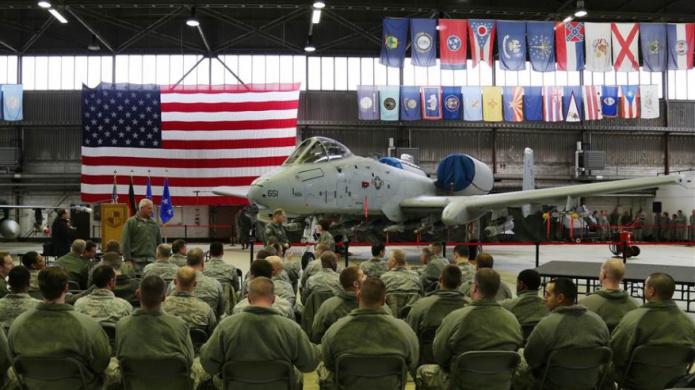 "EE.UU. quiere asustar a Rusia con el envÃ­o de aviones de ataque a tierra a Europa"