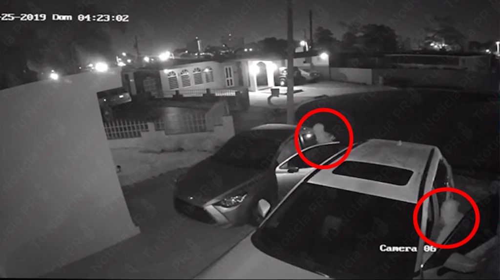  En video dos &ldquo;Cacos&rdquo; robando en autos en urbanizaci&oacute;n de Trujillo Alto 