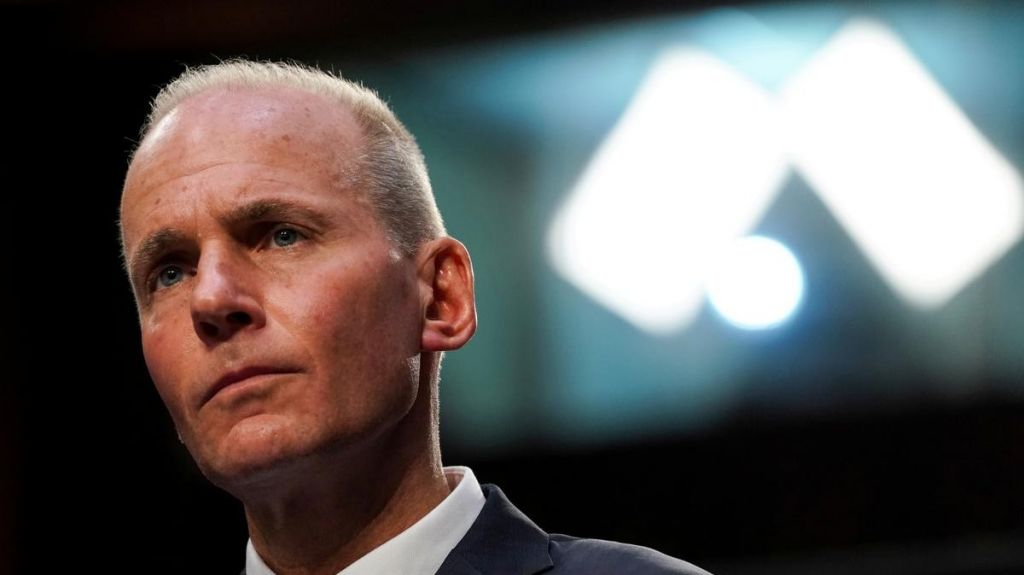  Renuncia Dennis Muilenburg, director ejecutivo de Boeing 