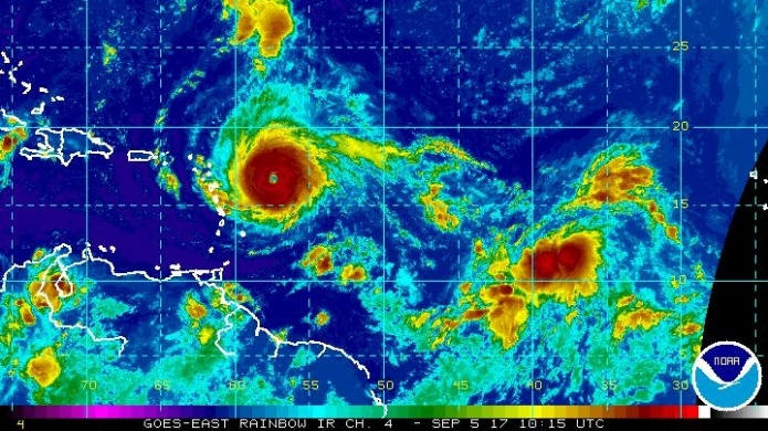 Irma sigue su movimiento en ruta al Caribe como un poderoso huracÃ¡n.
