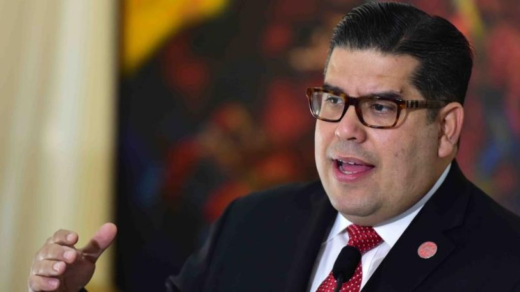  Populares presentan proyecto para municipalizar las escuelas 