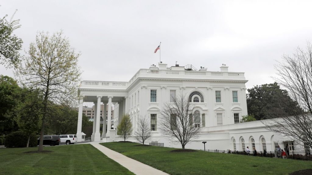  La Casa Blanca asegura que el informe final sobre el 'impeachment' no evidencia ninguna culpabilidad de Trump 