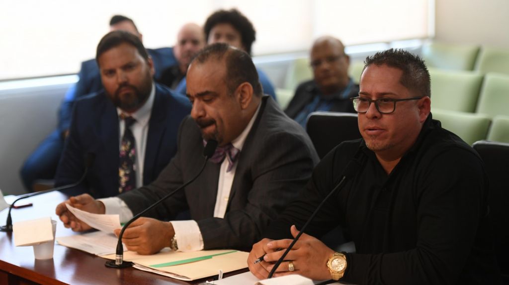  Surge de vista p&uacute;blica que falta de reglamento del DTOP pone en riesgo las ventas de autos a trav&eacute;s de corredores 