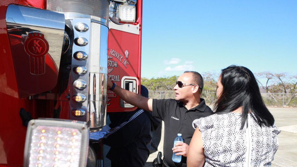  Negociado de Transporte y Otros Servicios P&uacute;blicos realiza operativo de seguridad a veh&iacute;culos Comerciales en Salinas 