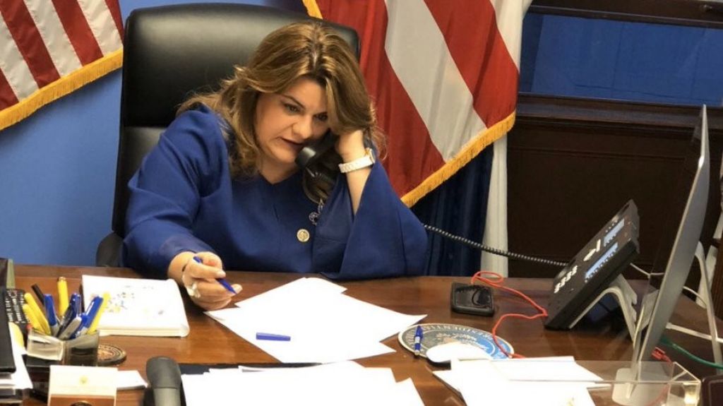  Jenniffer Gonz&aacute;lez anuncia acuerdo para desembolsar cerca de $1 bill&oacute;n para reconstrucci&oacute;n 
