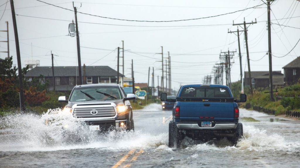  El hurac&aacute;n Dorian se fortalece de nuevo a categor&iacute;a 2 de camino a Canad&aacute; 