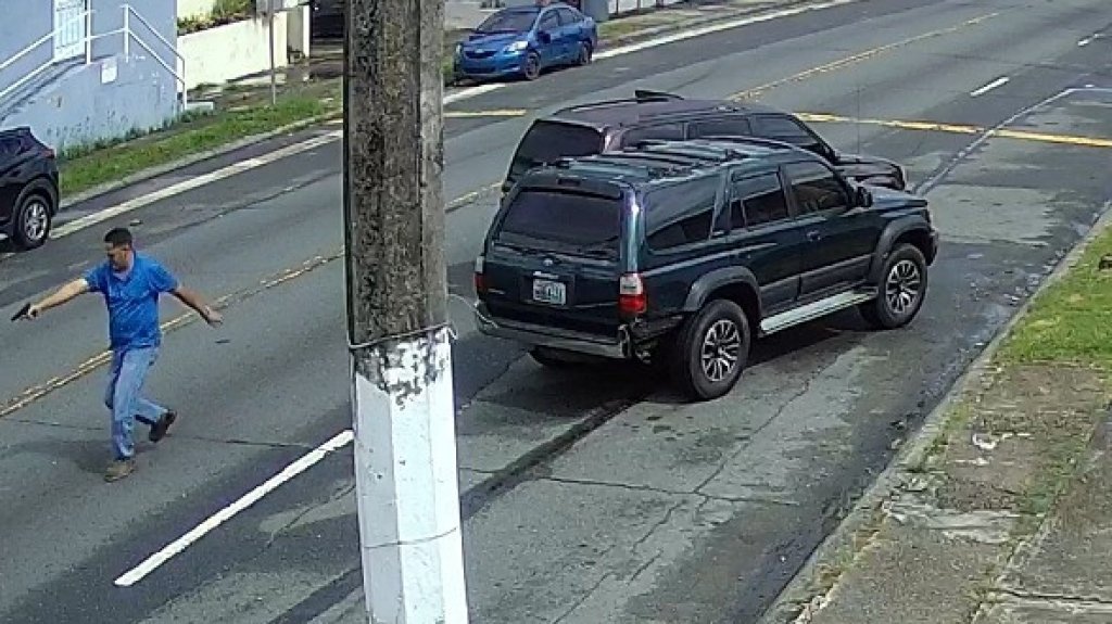  Video: La Polic&iacute;a busca al &ldquo;Gatillero&ldquo; que mat&oacute; a joven en Carolina 