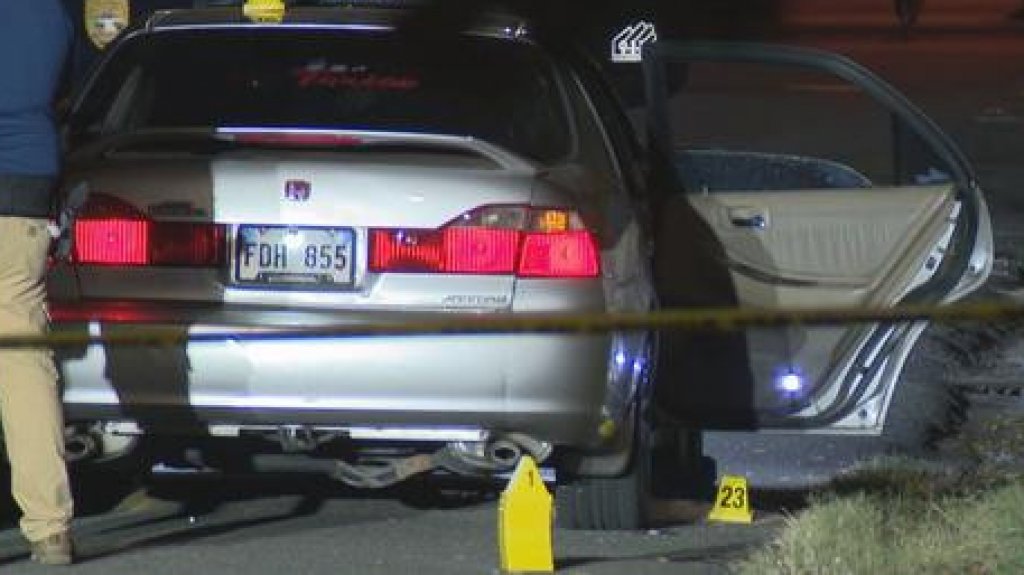  Video: Identifican al joven muerto y las dos mujeres heridas durante tiroteo anoche en Salinas 