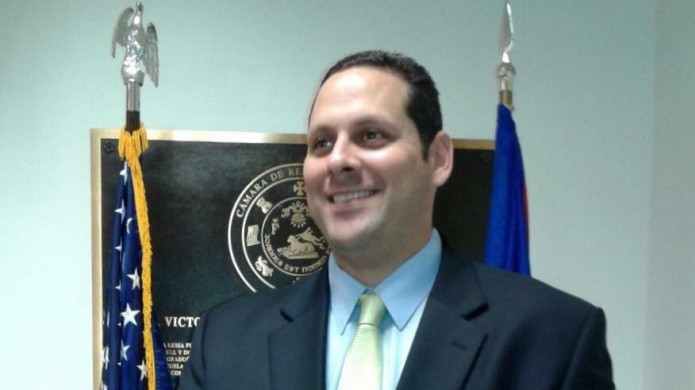 Medida busca prohibir fumar en lugares comunes de condominios