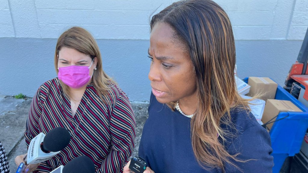  Jenniffer Gonz&aacute;lez dice mantiene su reclamo para que se apruebe el SSI a Puerto Rico 