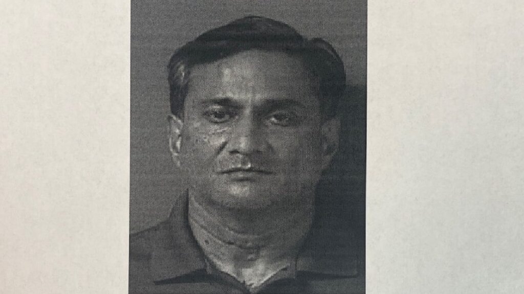  Salil Zaveri encarcelado tras ser hallado culpable por matar a un perro mientras jugaba golf 