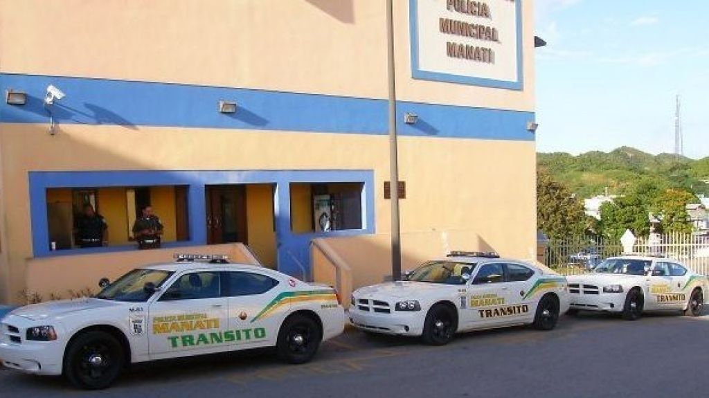  Polic&iacute;a municipal de Manat&iacute; hiere asaltante de Joyer&iacute;a en Caribe Mall de Vega Alta 