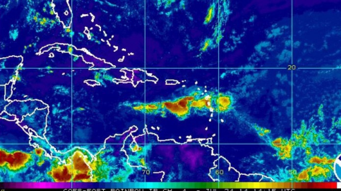 Tiempo variable, fuerte brisa y oleaje picado en el Caribe...