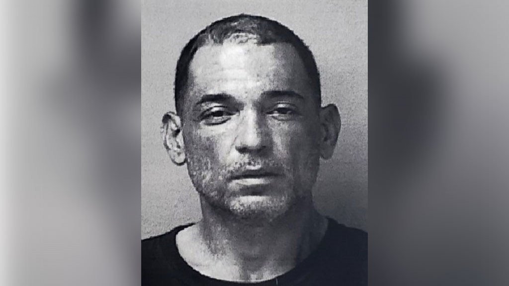  Encarcelan a sujeto que atac&oacute; a golpes a su padre de 72 a&ntilde;os en Hatillo 